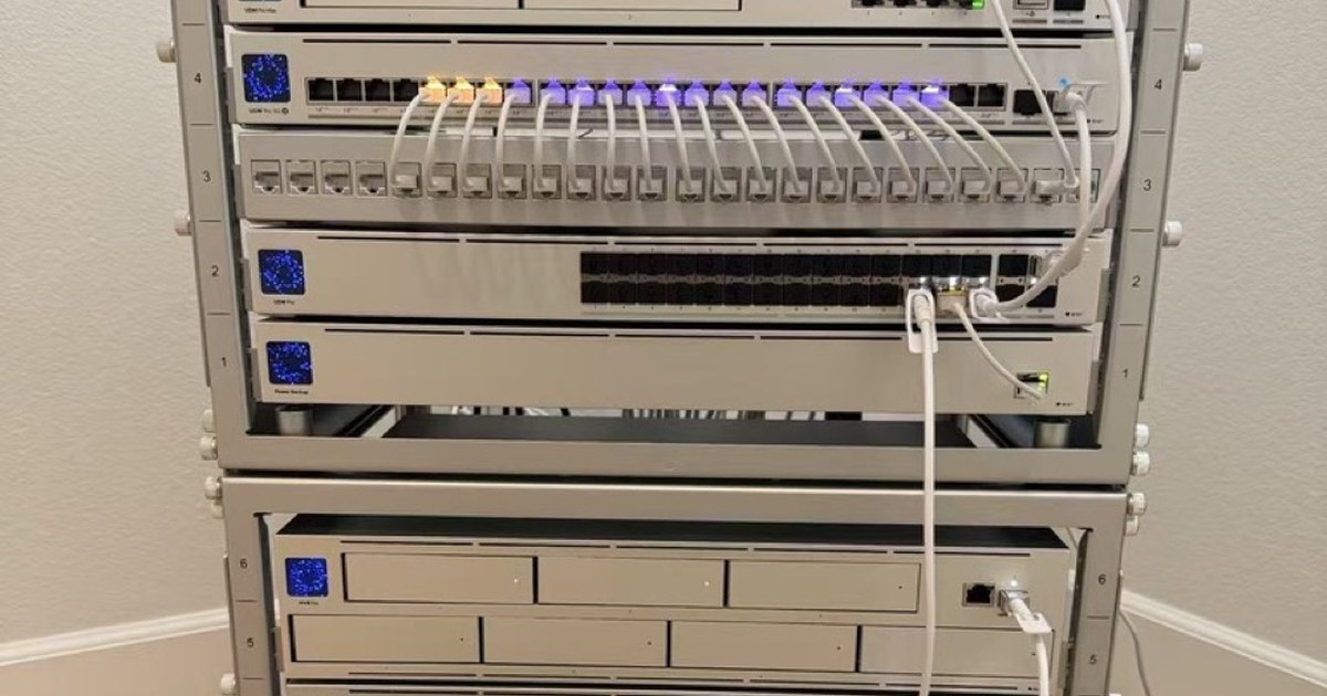 Structured cabling and network rack cleanup